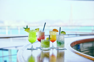 プールサイドテラス/プールサイドバー